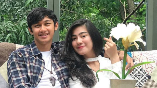 Caesar Hito dan Felycia Angelista (Foto: Instagram @hitocaesar)