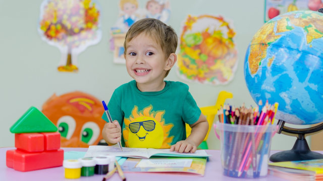 Dukung anak agar semangat belajar kembali (Foto: Pixabay)