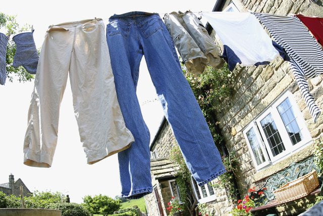 Pakaian yang digantung (Foto: Thinkstock)