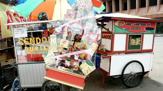 Penjual parsel di Cikini (Foto: Helmi Afandi/kumparan)