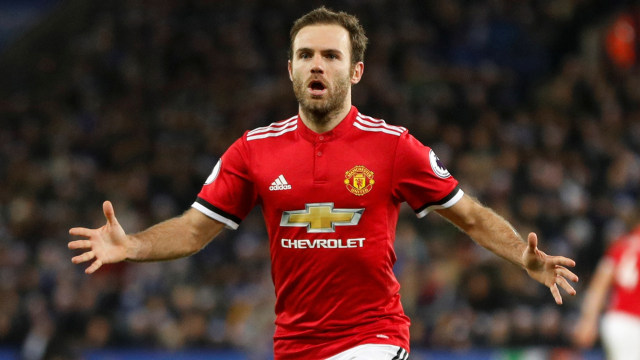 Selebrasi Mata usai mencetak gol. (Foto: REUTERS/Darren Staples)