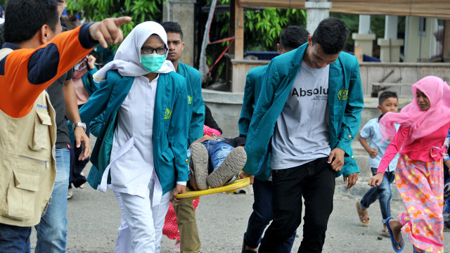 Simulasi peringatan 13 Tahun Tsunami Aceh (Foto: Antara/Ampelsa)