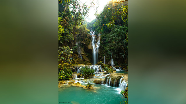 Kuang Si Falls (Foto: Wikimedia Commons)