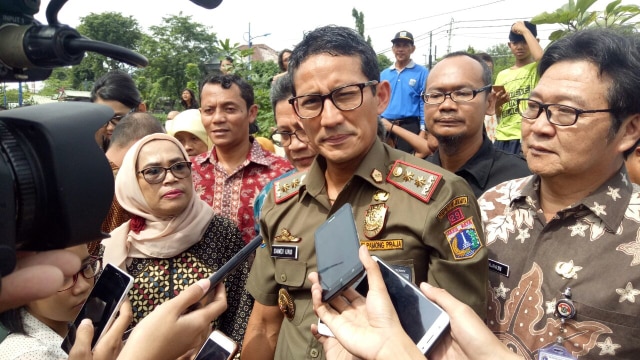 Sandi Uno di Peresmian Gang Hijau, Cempaka Putih (Foto: Johanes Hutabarat/kumparan)