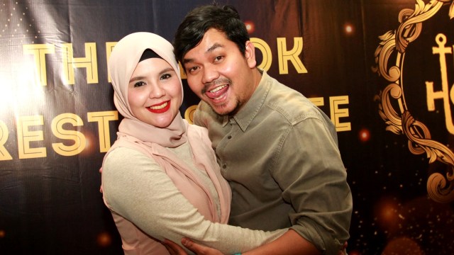 Indra Bekti dan isterinya Aldilla Jelita. (Foto: Munady Widjaja)