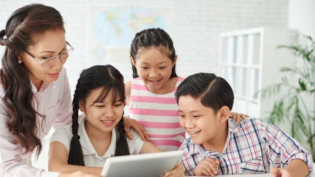 Saling memahami aturan media sosial. (Foto: Thinkstock)