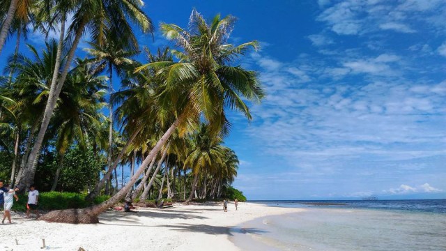 Wisata alam Pulau Mursala, Tapanuli Tengah (Foto: Instagram @liburan_sumut)