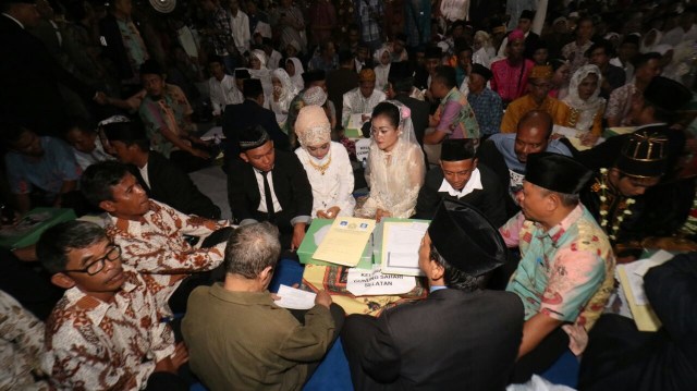 Peserta Nikah Masal di kawasan Thamrin (Foto: Helmi Afandi/kumparan)