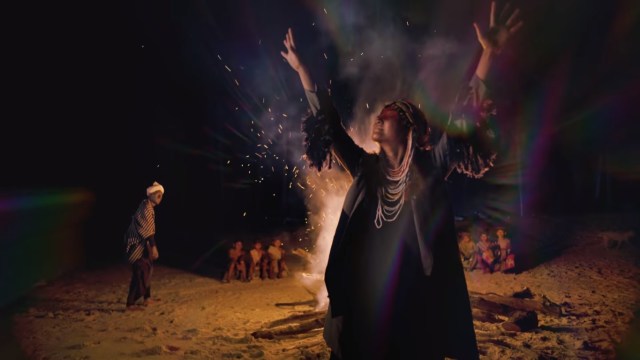 Elda Suryani itu Gila (5)