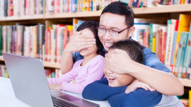 Damping anak agar tidak kecanduan pornografi (Foto: Thinstock)
