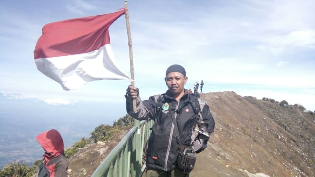 Petugas TN Gunung Ciremai. (Foto: dok. Humas TNGC)