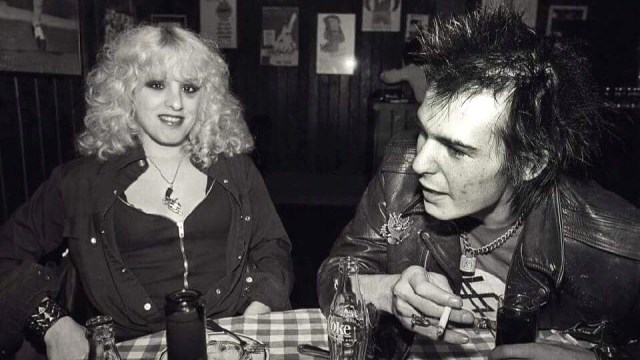 Sid Vicious dan Nancy Spungen. (Foto: Instagram/@nancy.spungen)