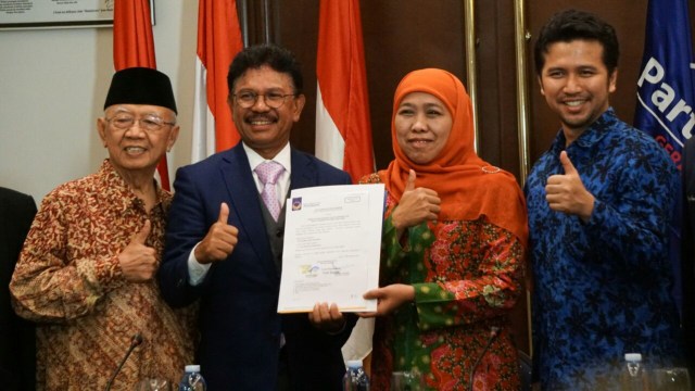 Khofifah Indar Parawansa dan Emil Dardak (Foto: Fanny Kusumawardhani/kumparan)