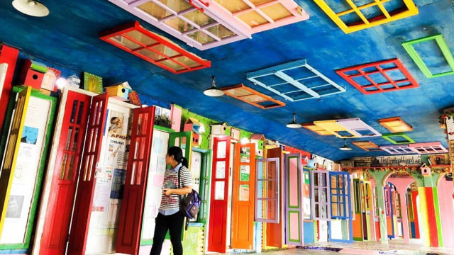 Museum Kata Andrea Hirata dibuat warna-warni (Foto: Instagram @angel_qwq)