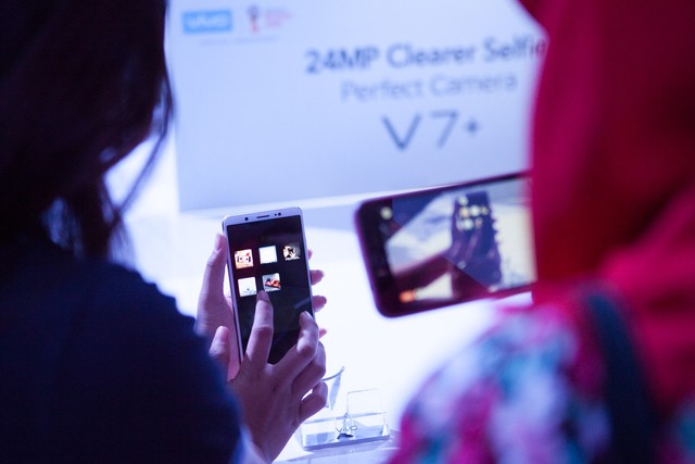 Capai Rekor Produksi di Tahun 2017,  Vivo Kukuhkan Posisi 5 Besar Smartphone di Indonesia