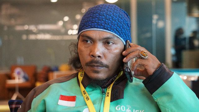 Endang Irawan, driver GO JEK. (Foto: Puti Cinintya Arie Safitri/kumparan)