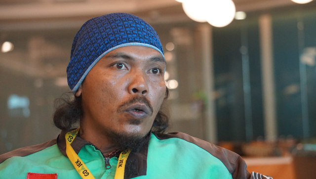 Endang Irawan, driver GO JEK. (Foto: Puti Cinintya Arie Safitri/kumparan)