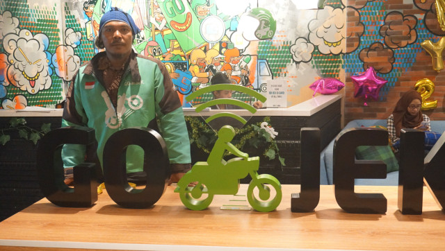 Endang Irawan, driver GO JEK. (Foto: Puti Cinintya Arie Safitri/kumparan)