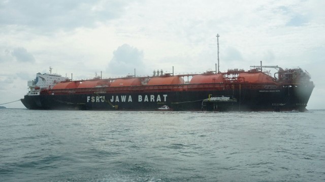Kargo LNG domestik perdana 2018 (Foto: Jamal Ramadhan/kumparan)