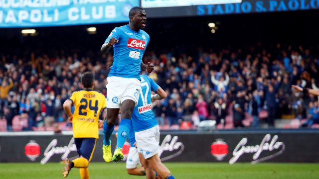 Selebrasi Kalidou Koulibaly. (Foto: Reuters/Alessandro Garofalo)