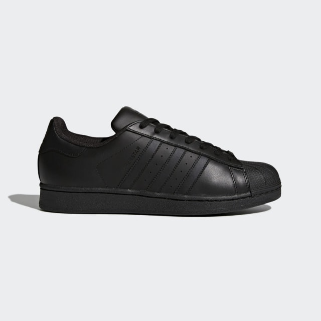 adidas Superstar Black (Foto: Dok. adidas)