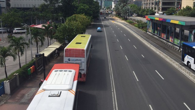 Suasana Jl. MH. Thamrin lengang (Foto: Soejono Saragih/kumparan)