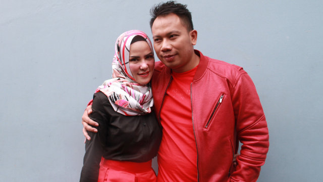 Angel Lelga dan Vicky Prasetyo (Foto: Munady Widjaja)