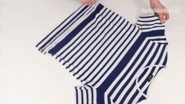 Melipat lengan baju seperti biasa (Foto: Youtube/Go Experimental)