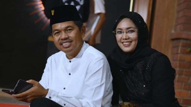 Anne Ratna Mustika Mulyadi dan Dedi Mulyadi. (Foto: Instagram @dedimulyadi71)