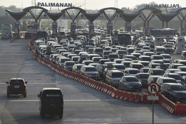 Mau Mudik Enggak Kena Macet? Kereta Api Aja (1)