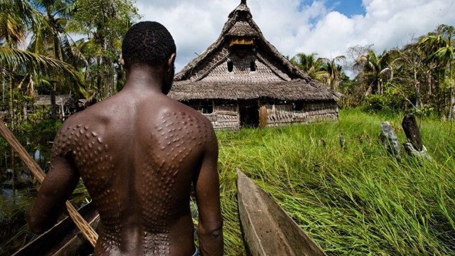 Suku Chambria, Papua Nugini. (Foto: Instagram @pagahillestate)