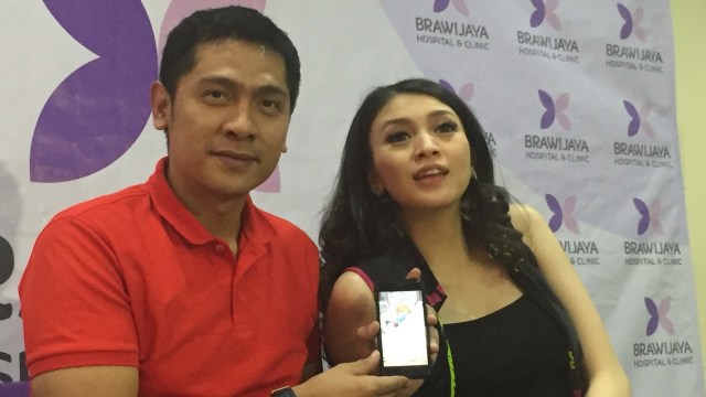 Donita dan Adi Nugroho di RSIA Brawijaya (Foto: Adinda Githa/kumparan)