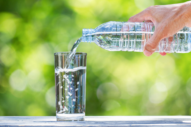 com-Minum Air Putih (Foto: Thinkstock)