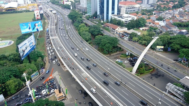 Flyover Pancoran. (Foto: Jamal Ramadhan/kumparan)