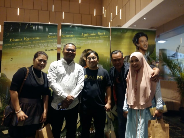 Ada Derai Air Mata di Pemutaran Perdana Silariang: Cinta yang (Tak) Direstui
