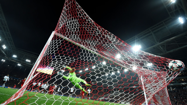 Karius gagal mencegah gol. (Foto: Yuri KADOBNOV / AFP)