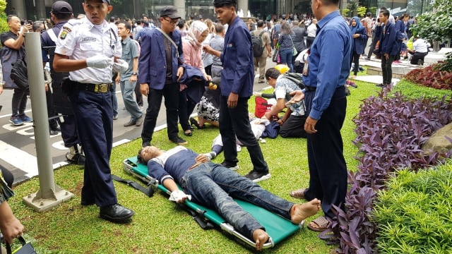 Korban Lantai 1 BEI Roboh (Foto: Dok. Istimewa)