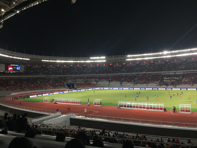 Stadion GBK dan Fragmen Masa Kecil tentang Sepak Bola (1)