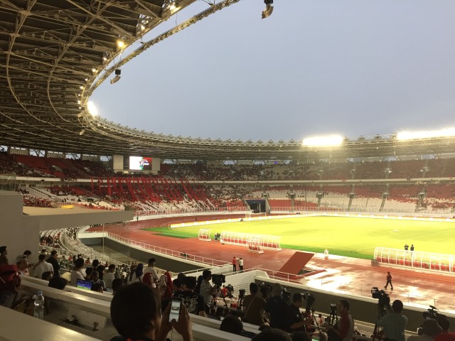 Stadion GBK dan Fragmen Masa Kecil tentang Sepak Bola (2)