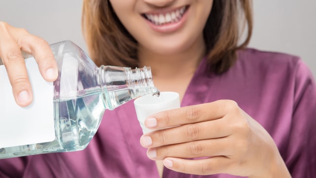 Ilustrasi obat kumur (Foto: Thinkstock)