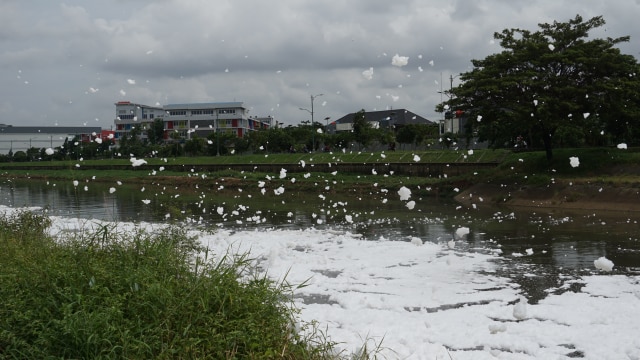 Limbah Busa BKT (Foto: Iqbal Firdaus/kumparan)
