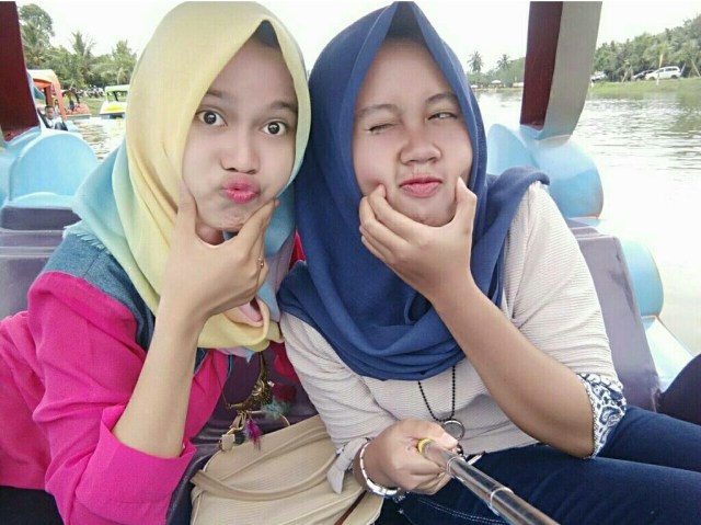 Ini Lho, Gaya Berfoto Selfie yang Sedang Hits di Jaman Now (1)