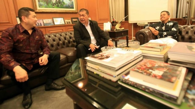 Harry Tanoe dukung Deddy Mizwar. (Foto: Instagram @deddy_mizwar)