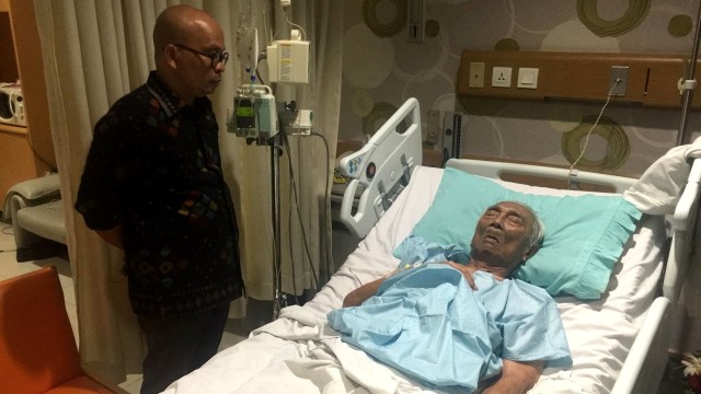 Mantan Gubernur BI Rachmat Saleh dirawat. (Foto: Dok. Istimewa)