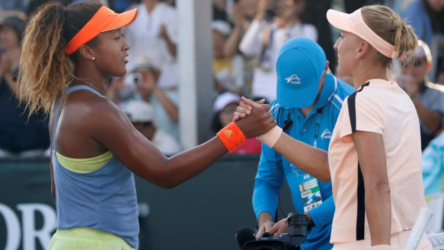 Osaka vs Vesnina di babak kedua AT 2018. (Foto: REUTERS/Edgar Su)