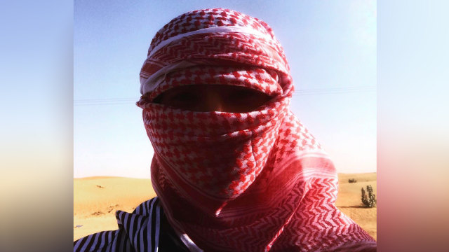 Sehun EXO saat di Dubai (Foto: Instagram @oohsehun)