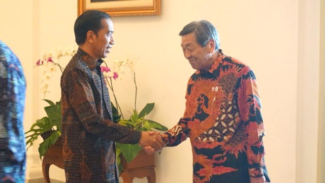 Joko Widodo terima utusan khusus PM Shinzo Abe (Foto: Yudhistira Amran Saleh/kumparan)