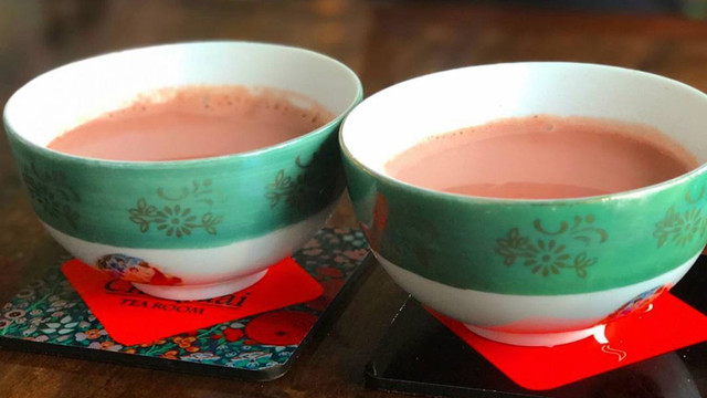 Noon Chai dari Kashmir (Foto: Instagram @kasheeer)