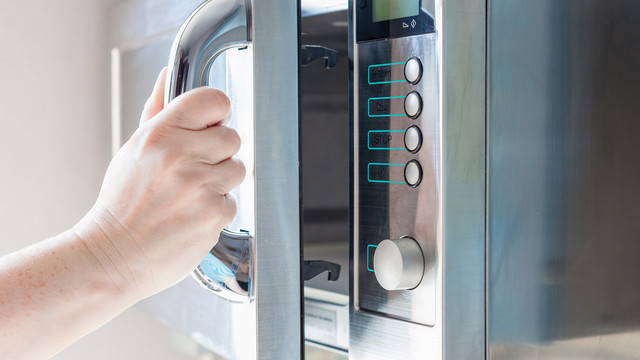 Ilustrasi microwave (Foto: Thinkstock)
