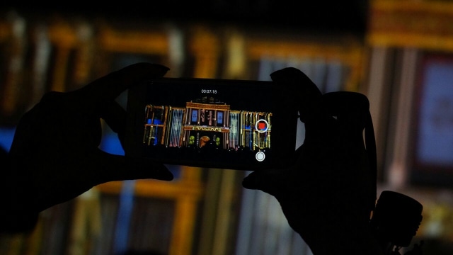 Video Mapping Jepang-Indonesia di kota tua (Foto: Helmi Afandi/kumparan)